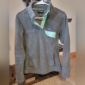 Patagonia Gray Fleece with Mint Details